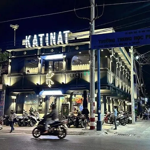 Bán Góc 2Mt 168 Đặng Văn Bi Thủ Đức, Đang Cho Katinat Thuê 130Tr/Thán