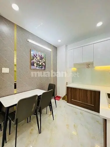 Mặt Tiền Đường Hoa Phú Nhuận Chỉ 6,45 Tỷ . Đang Cho Thuê 27Tr / Tháng
