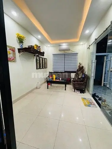 60M2 / Tǎngj Nhà 2 Tầng Bồ Đề Long Biên Bán 6Tyỷ