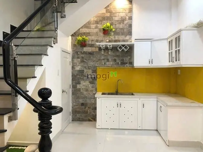 Bán Gấp Nhà Mặt Tiền Giáp Cư Xá Bắc Hải, P15 Q10.