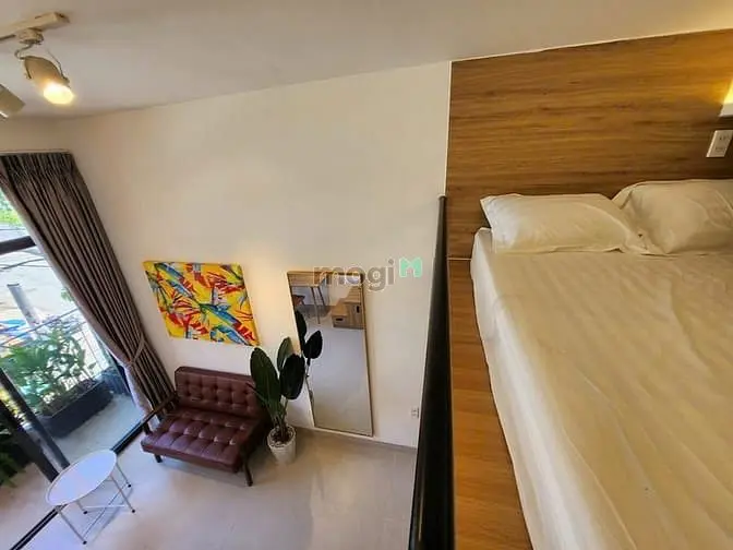 Duplex Ban Công Tone Màu Nâu Gỗ - Quận 7