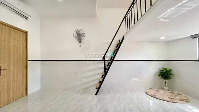 Căn Hộ Cao Cấp - Rộng 40M2 - Ngay Đh Văn Lang - Full Nội Thất.