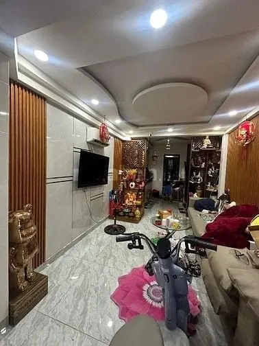 Nhà Hoàn Công Đường Hoàng Diệu, Phú Nhuận. Gần Thcs Ngô Tất Tố