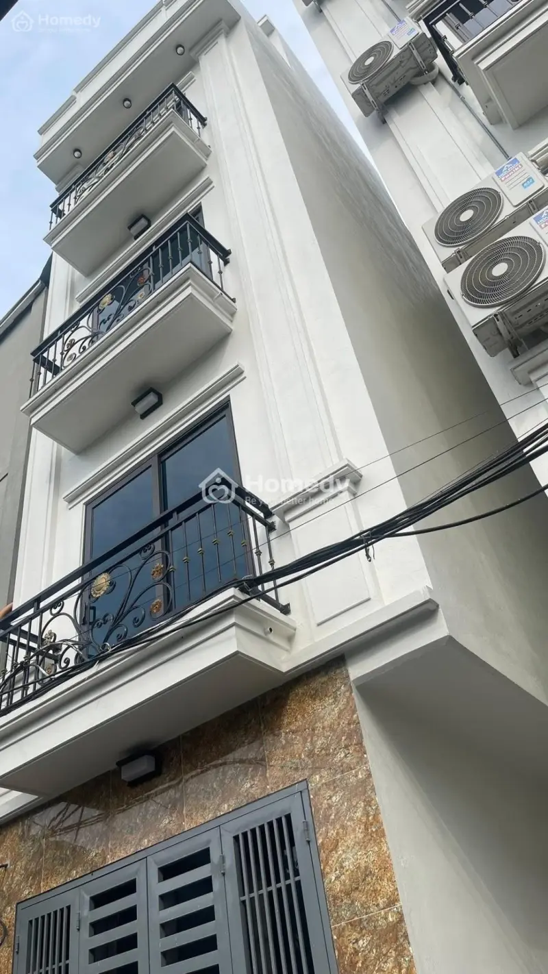 La Phù -4T-37M- Nhỉnh 4 Tỷ - Ô Tô Đỗ Cách 20M- Gần Chợ & Phố Kinh Doanh Bánh Kẹo Sầm Uất