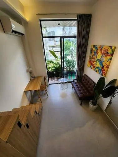 Duplex Ban Công Tone Màu Nâu Gỗ - Quận 7