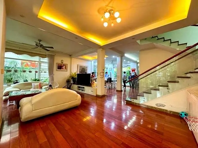 Bán Biệt Thự Vip Đtm Pháp Vân, View Vườn Hoa, 289M, 4 Tầng, Mt 13M