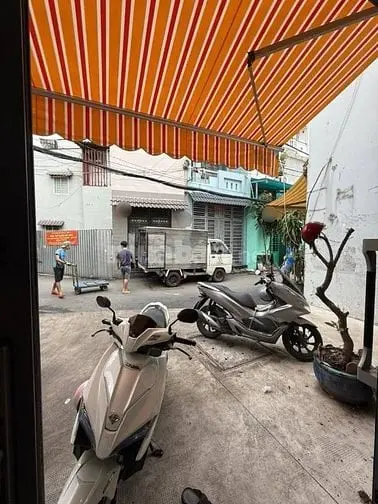Nhà Đẹp Mới Dọn Vào Ở Ngay Quận 6
