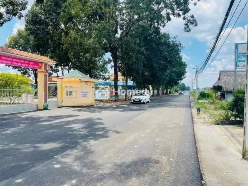 Nợ Ngân Hàng Bán 1024M2 Đất Ngay Khu Công Nghiệp Xung Quanh Có Dân Ở Sát Bên Chợ, Trường. Gía 170Tr