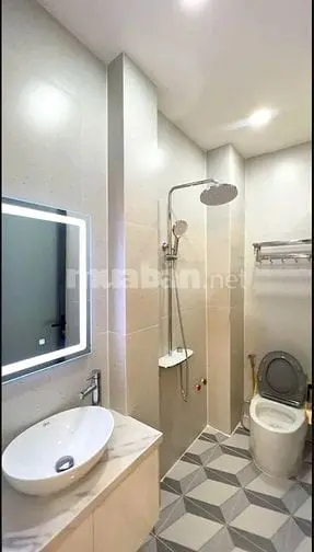 Em Cần Bán Nhà Mặt Tiền Hoa Sữa, Phú Nhuận 64M2, 1T2L St. Giá 7,2 Tỷ