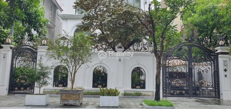 Bán Biệt Thự Phố Trần Thủ Độ - Kđtm Pháp Vân , Dt 300 M2, Lô Góc, Mặt Phố!