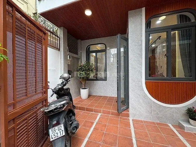 2Lầu (4,7Mx11M=51,7M2) Mặt Tiền Thụt (Sát, Liền Kề M.tiền) Ngô Đức Kế