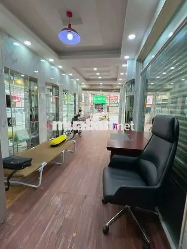 🐬🐬🐬 Cho Thuê Nhà Mặt Tiền Trần Hưng Đạo Q5