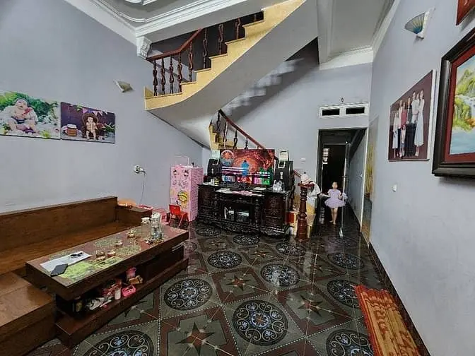 Chu Xá-Kiêu Kỵ_160M *2 Tầng- Sẵn Nhà Kiên Cố _Lô Góc Ô Tô Ra Vào Đỗ