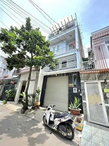 Bán Nhà Xe Hơi Vào Tận Nơi – Đường Trước Nhà 8M – Huỳnh Tấn Phát Nhà