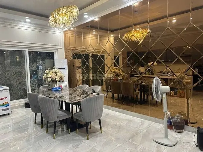 Gia Đình Cho Thuê Nhà Ở Nguyễn Thị Minh Khai