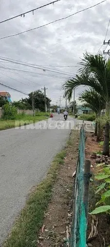 Nhà Xưởng 2,400M2 Đất 1 Lầu, 3Mt Đường 10M, Lợi Bình Nhơn, Tân An, La.