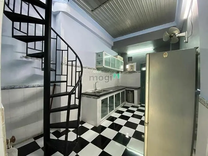 6034014 ảnh đại diện 1