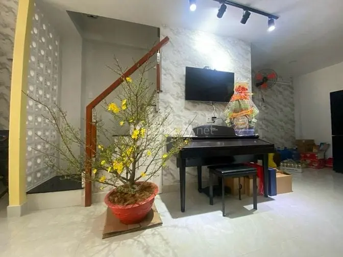 Bán Nhà - 5 Tầng - Sổ Hông Riêng - Hoàn Công Đủ.