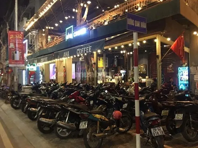 Sang Nhượng Quán Cafe Trung Kính To - Doanh Thu 250Tr/Tháng Cầu Giấy