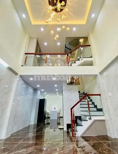 Chính Chủ Bán Nhà 1053/Lê Đức Thọ Đúc 2 Lầu Hẻm Xe Hơi Giá Mềm
