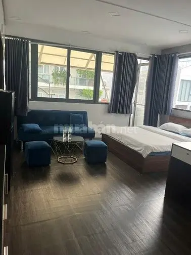 Căn Hộ Dịch Vụ Ban Công Đẹp Số 23 Hát Giang, P2, Tân Bình