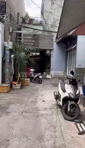 ⭐️Nhà 4 Lầu Hẻm Xe Hơi 1 Trục Cách Mặt Tiền Hoàng Sa 30M, P12, Q.3.