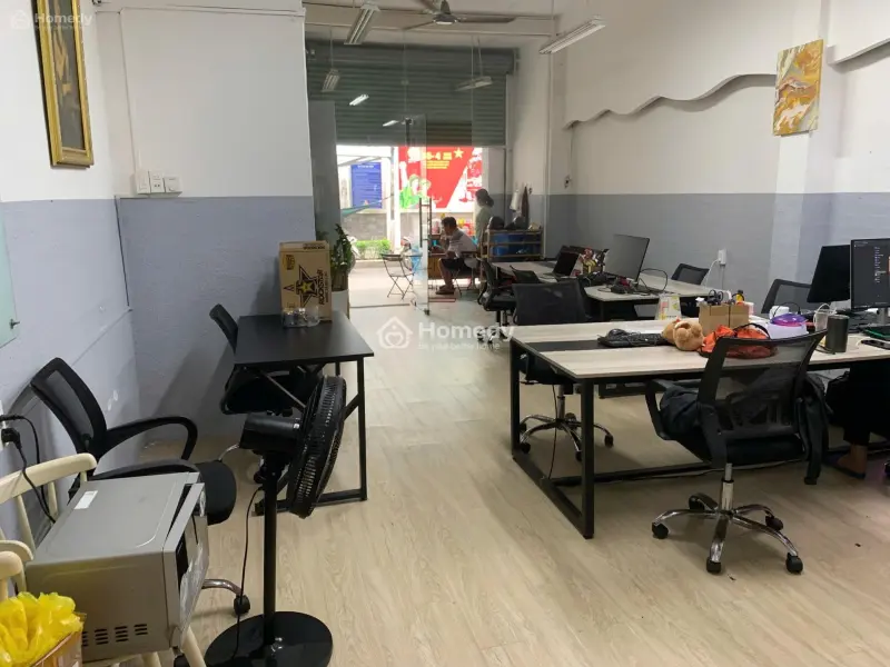 Gấp!!! Cho Thuê Tầng Trệt Mặt Bằng Cao Thắng (Có Nội Thất Cơ Bản). Diện Tích 75M2, Hẻm Oto Đi Lại