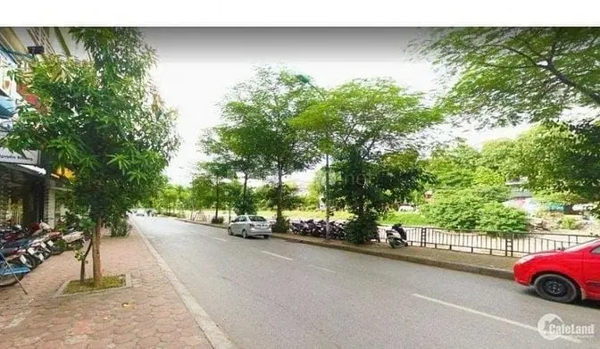 Bán Nhà Mặt Phố Quan Hoa – 2 Mặt Tiền – Kinh Doanh Sầm Uất 🏙️