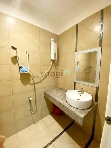 Mt Hẻm 8M 451/36 Tô Hiến Thành (3Pn, 3Wc), Giá 20 Triệu