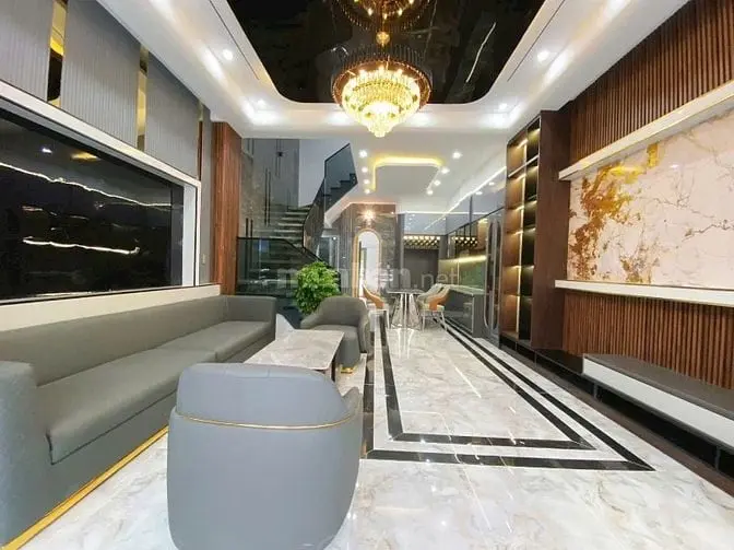 Nhà Mặt Tiền Đường Phù Đổng Hướng Đông