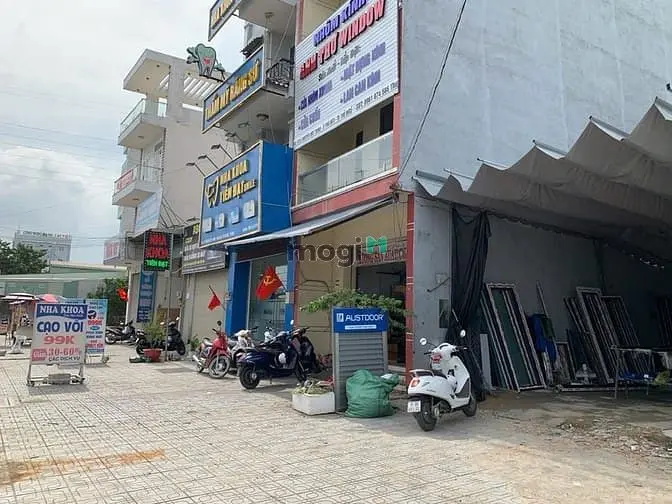 Bán Nhà Mặt Tiền Nguyễn Duy Trinh 4,6Mx18,7M Phú Hữu,Q9 Tiện Xây Mới.