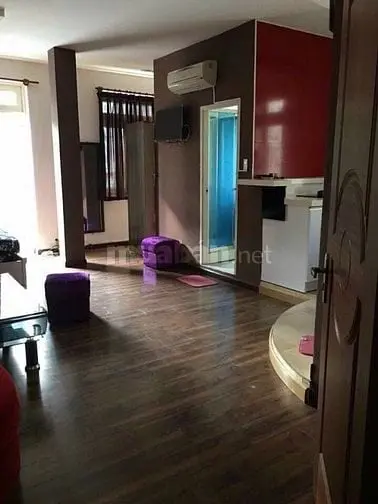 Bán Căn Hộ Vila Đường Cmt8, P13, Q.10, Gồm 11 Phòng Đủ Tiện Nghi