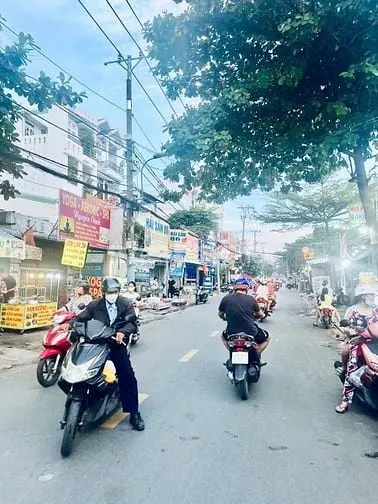 Bán Nhà Mặt Tiền Đường Đông Hưng Thuận 02 Ngay Chợ Cây Sộp, 8Mx21M