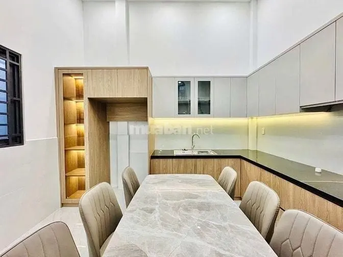 Bán Nhà Nguyễn Thái Sơn-Shr-Dt:43,5M Giá 5,99Tỷ Lh:0974945908 Sang