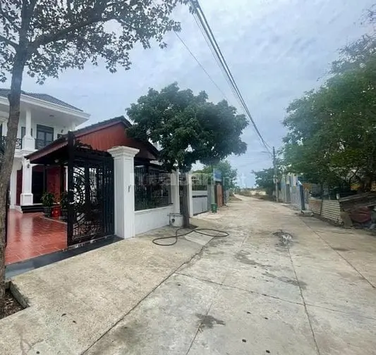 Bán Lô Đất Cạnh Làng Đại Học, Dtđ 240M2, Sát Mai Đăng Chơn, Nam Kỳ Khở