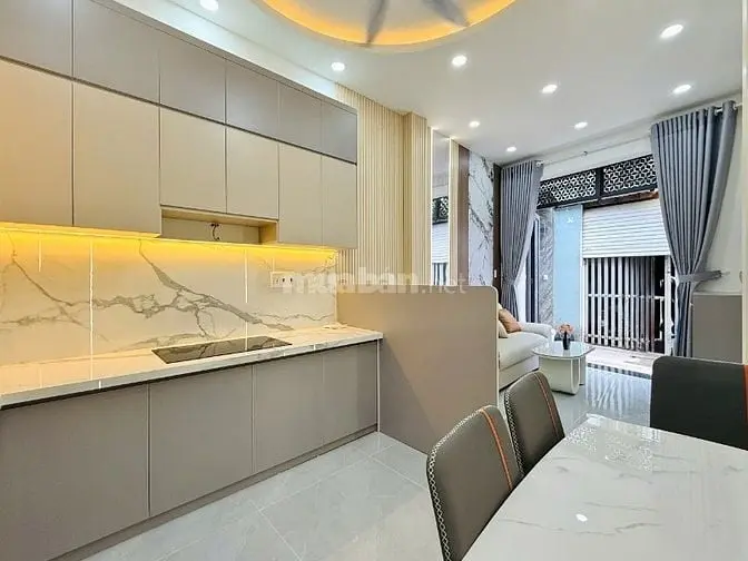 Chính Chủ Bán Nhà 55/10 Đs 18 Đúc 3 Lầu 3 Phòng Ngủ Lớn Giá Mêm