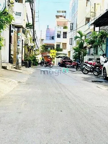 Bán Nhà Rẻ Đẹp 3 Lầu Sau Mặt Tiền (4,5X23) 364/3 Dương Quảng Hàm P5 Gò