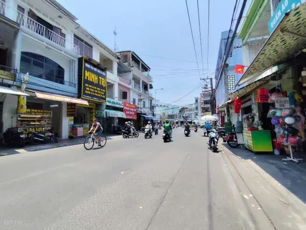 6035098 ảnh đại diện 1