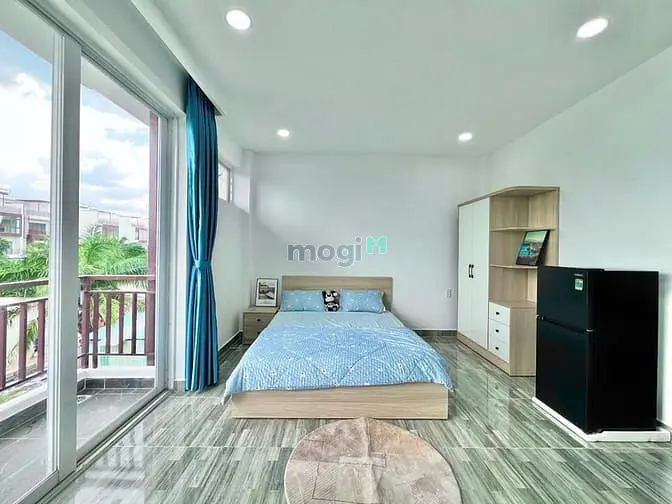 Trống Sẵn Studio Ban Công Gần Dh Mở