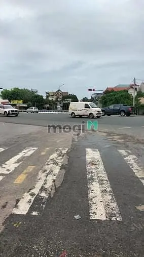Trung Tâm Viện Rau Trâu Quỳ-Khu Cán Bộ Cnv-58M Mt 5,2M- Vỉa Hè Ô Tô Đỗ