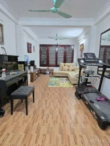 Bán Nhà Nguyễn Chí Thanh, Nhà Đẹp, Ô Tô Tránh, 50M2. 21.8 Tỷ.