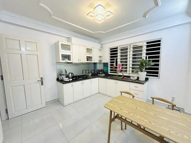 Nhà Mặt Tiền Kd - 7Tầng - Nguyễn Phúc Nguyên - Phường 10 - Quận 3.
