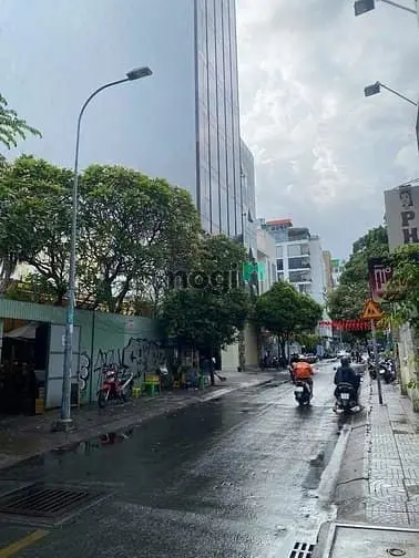 Hot 330 Tỷ! Bán Gấp Mt Đ. Hồ Hảo Hớn Q1 – 12.5X65M Cn: 703M2..