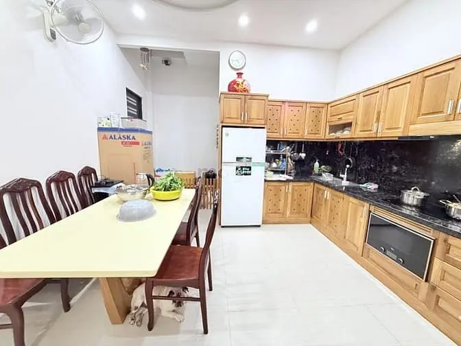 Bán Nhà 4 Tầng - Số Hồng Riêng - Hoàn Công Đủ - Đường Cmt8 - P10 -Q3.