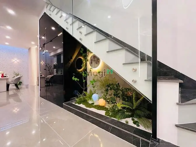 Quận 7 Kế Tdtu, Rmit, Vivo, Lotte, Thang Máy, Nhà Mới Đẹp, Nhỉnh 16 Tỷ
