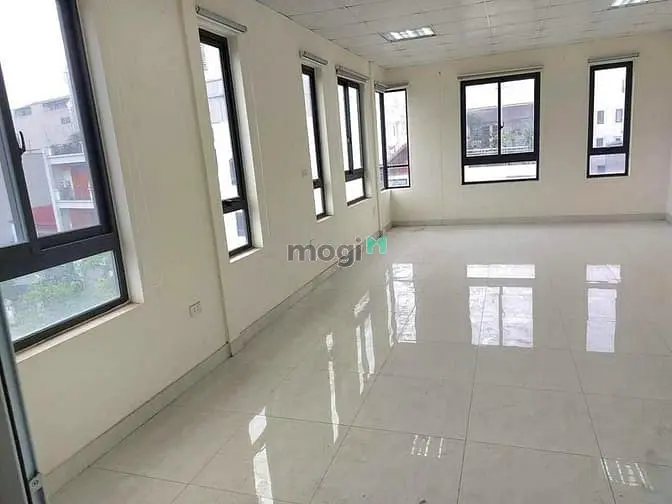 Phố Trạm-135M Thổ Cư X 4 Tầng Xây Tâm Huyết - Kinh Doanh - Ô Tô Đỗ