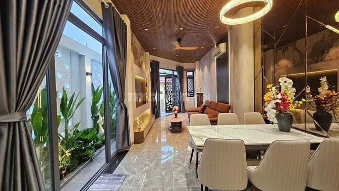 Bán Nhà Góc 2 Mặt Tiền Xây Mới Gần Đường Phạm Hữu Lầu Quận 7