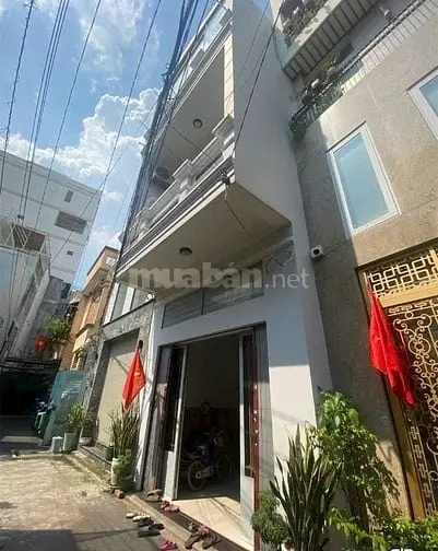 Cho Thuê Nhà Đường Luỹ Bán Bích : 4 X 13 Đúc 3 Lầu Đẹp : 3 Pn