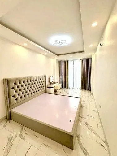 Nhà Đẹp Lung Linh - Dân Xây - Ô Tô Đỗ Cửa - Thang Máy - 8 Tỷ Chút