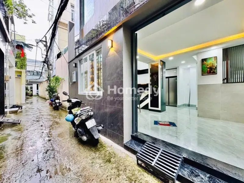 Bán Nhà Mặt Tiền Đắc Địa Đường Phạm Hữu Chí, Quận 5, 48M2, Tiện Ích Bủa Vây, Shr Giá 4 Tỷ 100 Tl